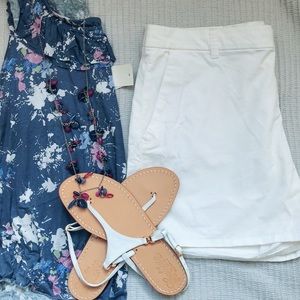Gap white shorts